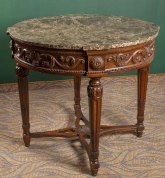 188. Stůl v empírovém stylu 188. Stůl v empírovém stylu