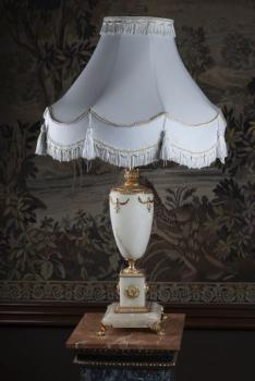 293. Dekorativní lampa v empírovém stylu 293. Dekorativní lampa v empírovém stylu