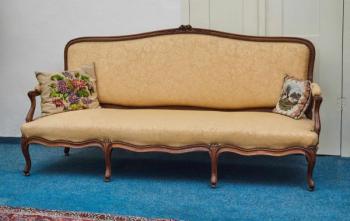 Velká starožitná sofa Ludvík XV Velká starožitná sofa Ludvík XV