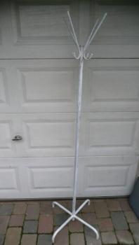 věšák kovový  věšák kovový