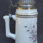 Korbel s monogramem, s průsvitkou, dat. 1894 Korbel s monogramem, s průsvitkou, dat. 1894