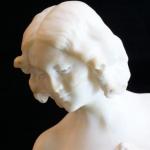 Socha odpočívající dívky - G. Papucci Socha odpočívající dívky - G. Papucci