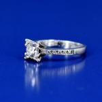 Bílozlatý trojdílný prsten s brilianty, 2000, Česká Republika Bílozlatý trojdílný prsten s brilianty, 2000, Česká Republika