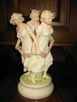 Tři Grácie , Čechy, Duchcov, Royal Dux Tři Grácie , Čechy, Duchcov, Royal Dux