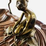 Secesní figurální nástolec - bronz Secesní figurální nástolec - bronz