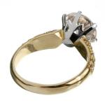 zlatý prsten s morganitem a brilianty zlatý prsten s morganitem a brilianty