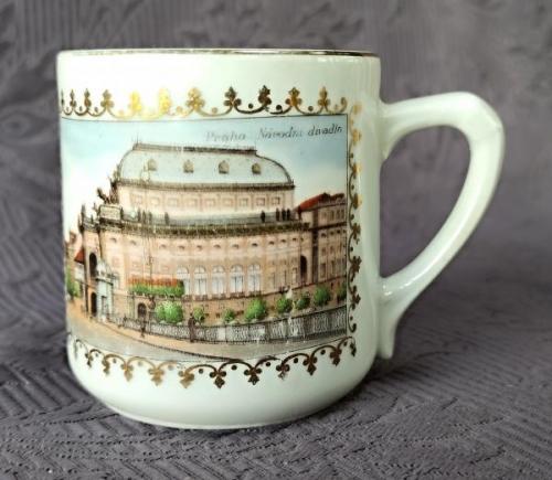 Hrnek - Praha - Národní divadlo  Hrnek - Praha - Národní divadlo