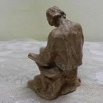 Keramická plastika ”muž s knihou”, značeno Keramická plastika ”muž s knihou”, značeno