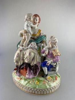 Porcelánové sousoší A  Porcelánové sousoší A