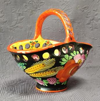 Košíček, ruční malba, zn. Klenčí  Košíček, ruční malba, zn. Klenčí