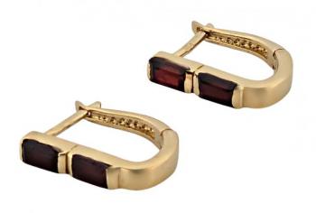 Zlaté náušnice s granáty Zlaté náušnice s granáty