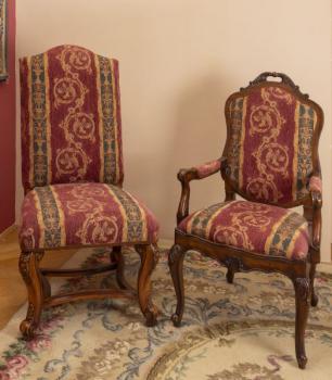 289. Pár žídlí a křeslo v barokním stylu 289. Pár žídlí a křeslo v barokním stylu