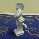 Bílá menší plastika chlapce - KPM Berlin Bílá menší plastika chlapce - KPM Berlin