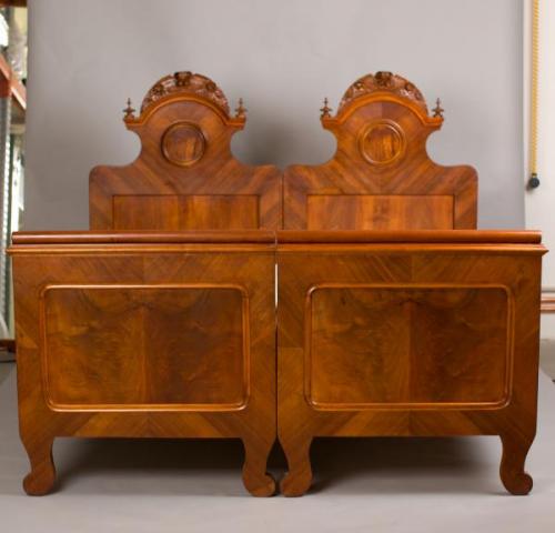 Postele historismus Postele historismus