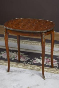 288. Odkládací stolek v rokokovém stylu Ludvík XV. 288. Odkládací stolek v rokokovém stylu Ludvík XV.