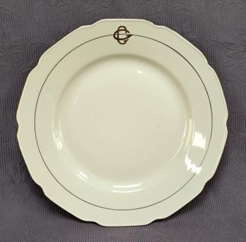 Talíř mělký - velký monogramem  Talíř mělký - velký monogramem