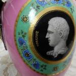 Růžová porcelánová váza v empírovém stylu - 19.st. Růžová porcelánová váza v empírovém stylu - 19.st.