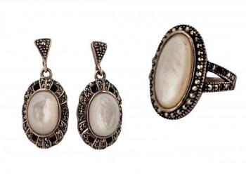 Stříbrný set s perletí a markazity  Stříbrný set s perletí a markazity