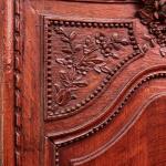 Svatební skříň z 18. století s hudebními motivy Svatební skříň z 18. století s hudebními motivy