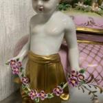 Porcelánová doza s andělem  Porcelánová doza s andělem