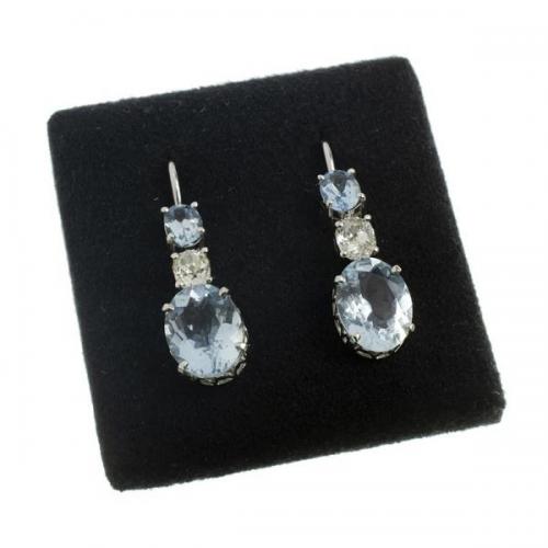 Zlaté náušnice s brilianty a akvamaríny Zlaté náušnice s brilianty a akvamaríny