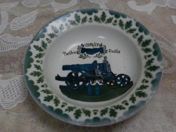 Ručně malovaný vojenský talíř, Viribus Unitis 1917 Ručně malovaný vojenský talíř, Viribus Unitis 1917