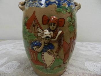 Malovaná keramická nádoba Malovaná keramická nádoba