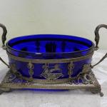 Větší modrá empírová mísa na čtyřech nožičkách Větší modrá empírová mísa na čtyřech nožičkách