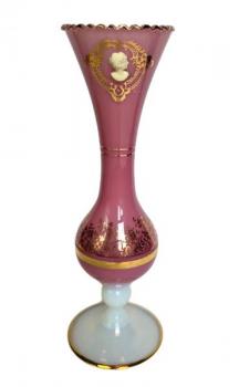 Váza růžovo-opálová s kamejí  Váza růžovo-opálová s kamejí