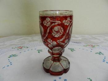 Masivní zdobená rubínová sklenice, biedermeier Masivní zdobená rubínová sklenice, biedermeier