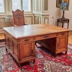 Starožitný psací stůl z dubu velký Starožitný psací stůl z dubu velký
