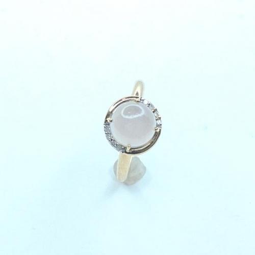 Zlatý prsten s diamanty a růženínem Zlatý prsten s diamanty a růženínem