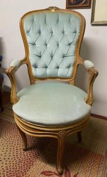 Otočné křeslo s područkami Otočné křeslo s područkami