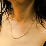 Perlový náhrdelník se zlatým zapínáním a brilianty Perlový náhrdelník se zlatým zapínáním a brilianty