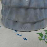 Porcelánová soška Dáma v modrých šatech Porcelánová soška Dáma v modrých šatech