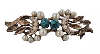 STŘÍBRNÁ ZDOBENÁ BROŽ S TYRKYSEM A PERLIČKAMI STŘÍBRNÁ ZDOBENÁ BROŽ S TYRKYSEM A PERLIČKAMI