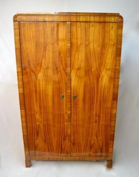 Biedermeier, Šatní skříň Biedermeier, Šatní skříň