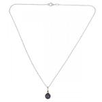 Stříbrný přívěsek s kamenem Stříbrný přívěsek s kamenem