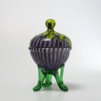 Dóza s víkem na nožkách Dóza s víkem na nožkách