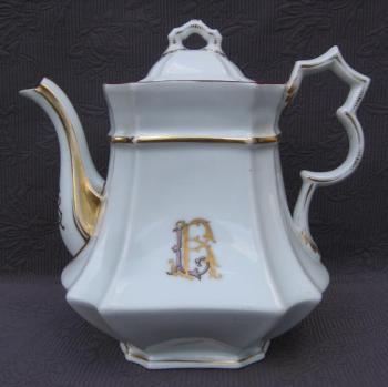 Konvice s monogramem LR/RL, zn. Geschützt  Konvice s monogramem LR/RL, zn. Geschützt