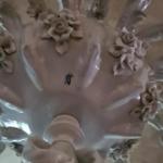 Osmiramenný porcelánový lustr Neapol Capodimonte Osmiramenný porcelánový lustr Neapol Capodimonte