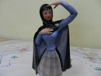 Žena s košem ryb Žena s košem ryb