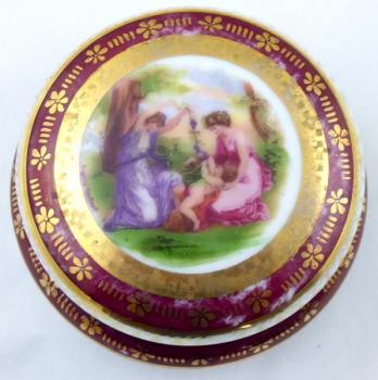 Dóza s námětem podle Angelica Kauffman Dóza s námětem podle Angelica Kauffman