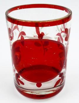 Sklenice s rubínovou lazurou s medailonem Sklenice s rubínovou lazurou s medailonem
