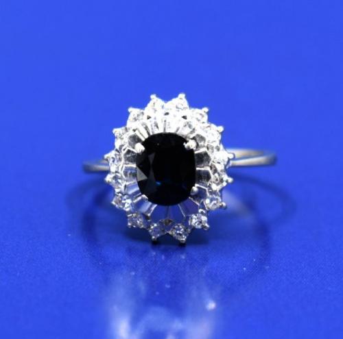 Au 750/1000/ 3,70 g, safír, diamanty 0,16 ct Au 750/1000/ 3,70 g, safír, diamanty 0,16 ct