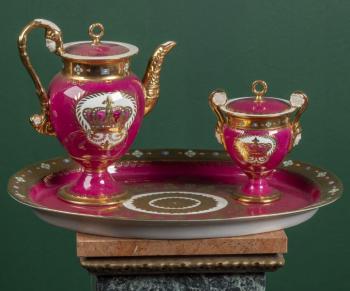 281. Tác s konvičkou a cukřenkou v empírovém stylu 281. Tác s konvičkou a cukřenkou v empírovém stylu