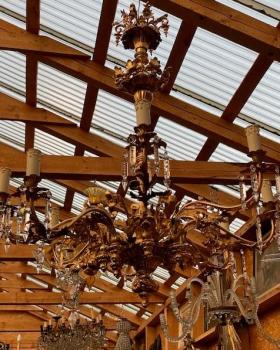 Mosazný lustr s ověsky  Mosazný lustr s ověsky