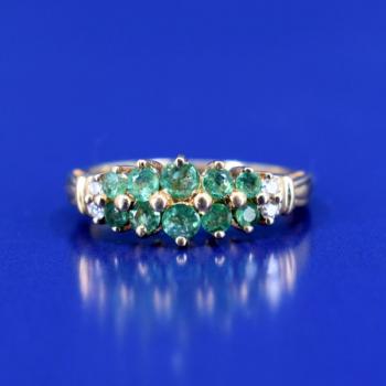 Zlatý prsten se smaragdy a brilianty Zlatý prsten se smaragdy a brilianty