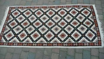 Koberec světlé barvy  Koberec světlé barvy