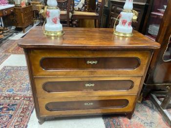 Komoda tříšuplíková  Komoda tříšuplíková